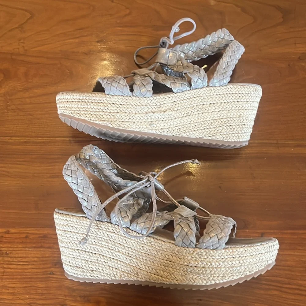 Trask wedges strappy